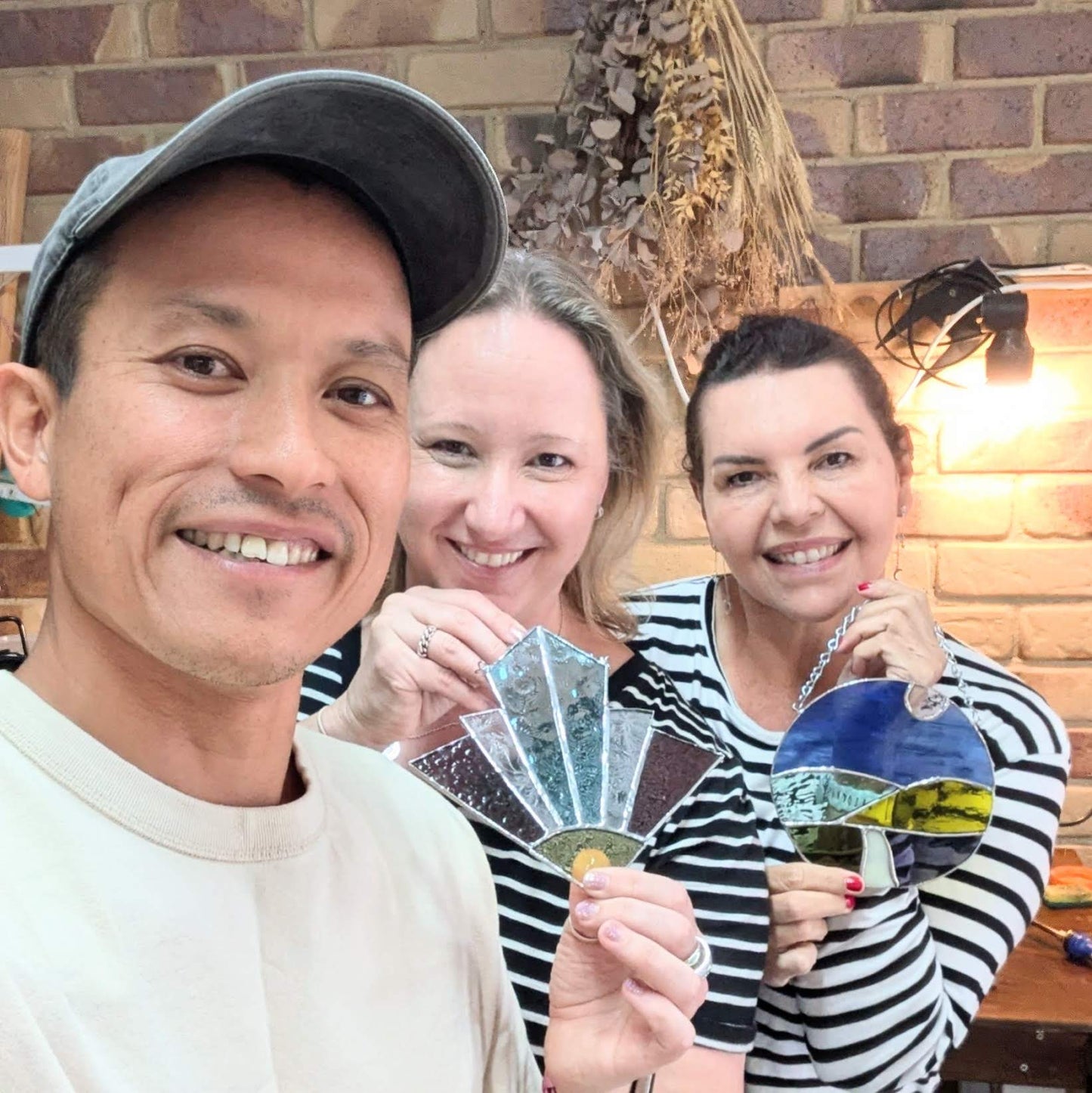 4.5 Hours Stained Glass Workshop ( Can be purchased and given as a gift)
